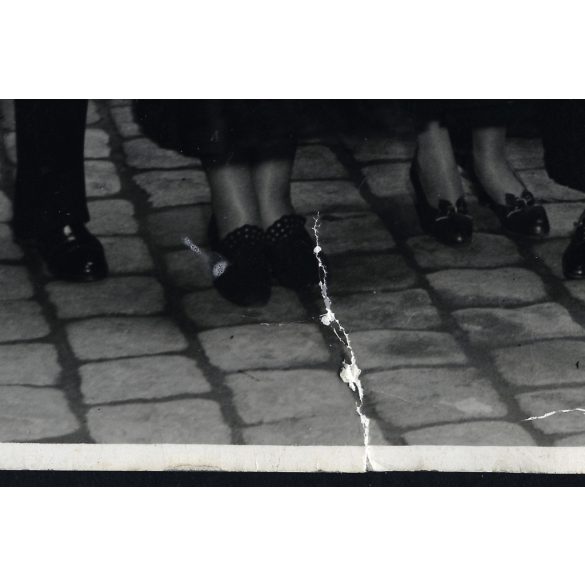 Nagyobb méret, Kaulich Rudolf fotóriporter, Budapest, a Bessenyői Bessenyő család aranylakodalmat ünnepelnek a Kistemplom utcai házukban, katonatiszt, egyenruha, Horthy-korszak, 1937, 1930-as évek, Eredeti fotó, pecséttel jelzett, hátulján a szereplő