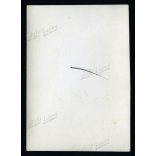 A felrobbantott Erzsébet híd roncsai, Budapest, a fémszerkezet még a Dunában, anya kisfiával, közlekedés, 2. világháború, 1945 (?), 1940-es évek, Eredeti fotó, papírkép. 