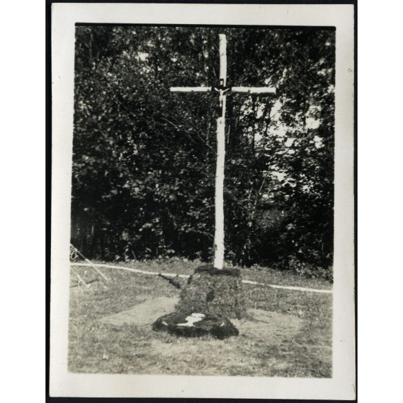 Cserkésztábor keresztje, Parád, helytörténet, Horthy-korszak, 1934, 1930-as évek, Eredeti fotó, hátulján feliratozott papírkép.   