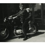 Apa és fia Pannonia motorkerékpáron, jármű, közlekedés, szocializmus, 1960-as évek, Eredeti fotó, papírkép. 