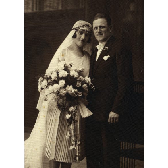 Adler műterem, Brassó (Brasov), Erdély (Románia), Rosina Brenndörfer és Hans Otto Roth erdélyi szász politikus esküvője, menyasszony, vőlegény, ünnep, virág, Horthy-korszak, 1927, 1920-as évek, Eredeti fotó, pecséttel jelzett, hátulján feliratozott p