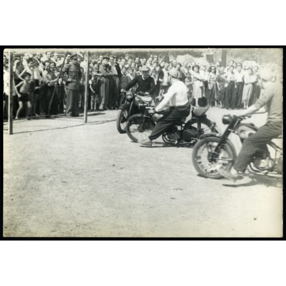 Motoros foci, focimeccs Csepel motorkerékpárokkal, motor, ritka, különös, jármű, közlekedés, kommunizmus, 1950-es évek, Eredeti fotó, papírkép. 