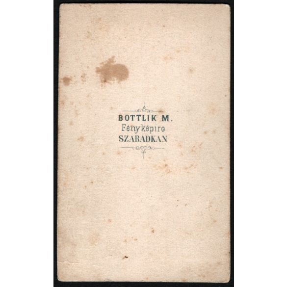 Bottlik műterem („fényképíró”), Szabadka, elegáns nő gyönyörű ruhában, 1860-as évek, Eredeti CDV, korai ritka vizitkártya fotó.