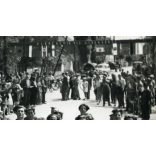 Nagyobb méret, Mező Sándor fotóművész, V. Világ Ifjúsági Találkozó, Biharkeresztes, VIT nemzetközi váltófutás Szófia-Varsó,  kommunizmus, 1955. július 10, 1950-es évek, Eredeti fotó, hátulján pecséttel jelzett papírkép. 