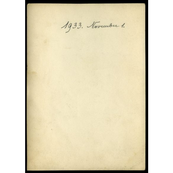 Nagyobb méret, Martin Vilmos, Hübner Antal, Zimmermann Sándor gyáros, szakv. huszárkapitány síremléke a Kerepesi úti temetőben, Horthy-korszak, 1933, 1930-es évek, Eredeti fotó, hátulján feliratozott papírkép.  