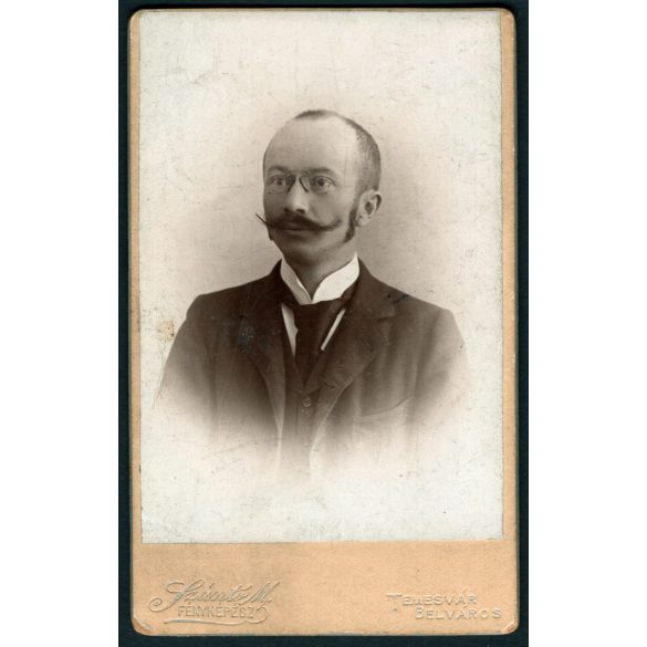 Szántó M. műterem, Temesvár, Erdély,  elegáns bajuszos úr, Dr. Laczfy-Laczkovich Gyula miniszteri tanácsos portréja, lornyon, bajusz, 1900-as évek, Eredeti CDV, vizitkártya fotó.  