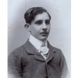 Matz Gusztáv műterme, Igló (Poprád), Felvidék, elegáns fiú portréja, monarchia, 1890-es évek, Eredeti CDV, vizitkártya fotó. 