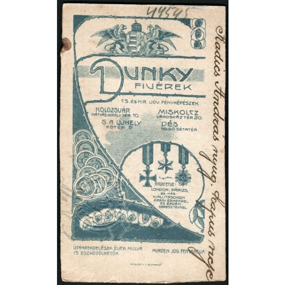 Dunky fivérek műterme, Kolozsvár, Erdély, kendős asszony, Radics András nyugdíjas kapus neje, igazolvány vasúti mélynyomó bélyegzővel, monarchia, 1890-es évek, Eredeti CDV, hátulján feliratozott vizitkártya fotó, széle vágott.