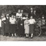 Tézsla János fényképész, Makó, lakodalmas kocsi, esküvő, menyasszony, vőlegény, jármű, közlekedés, helytörténet, Horthy-korszak, 1938, 1930-as évek, Eredeti fotó, hátulján feliratozott, pecséttel jelzett papírkép. 