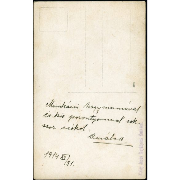Niklay János fényképész, Munkács, Kárpátalja, kislány anyukájával, nagymamájával,   helytörténet, Horthy-korszak, 1914, 1910-es évek, Eredeti fotó, hátulján feliratozott, pecséttel jelzett papírkép.  