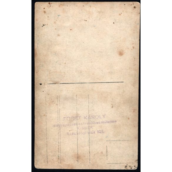 Ritka műterem, FORST Károly fényképészeti és festészeti műterme, Kisbér, lányok az asztalnál, testvér, barátnő, helytörténet, Komárom-Esztergom megye, Horthy-korszak, 1920-as évek, Eredeti fotó, hátulján pecséttel jelzett papírkép.  