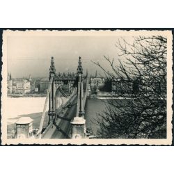   Jégzajlás a Dunán, régi Erzsébet híd, villamos, jármű, közlekedés, helytörténet, Horthy-korszak, 1940, 1940-es évek, Eredeti fotó, hátulján feliratozott papírkép.   