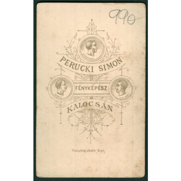 Perucki Simon műterme, Kalocsa, kisfiú sapkában, sétapálcával, monarchia, 1870-es évek, Eredeti CDV, vizitkártya fotó.  