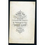 Alkér Ede műterme, Budavár, elegáns nő gyönyörű ruhában, könyvekkel, monarchia, 1860-as évek, Eredeti CDV, korai vizitkártya fotó.   