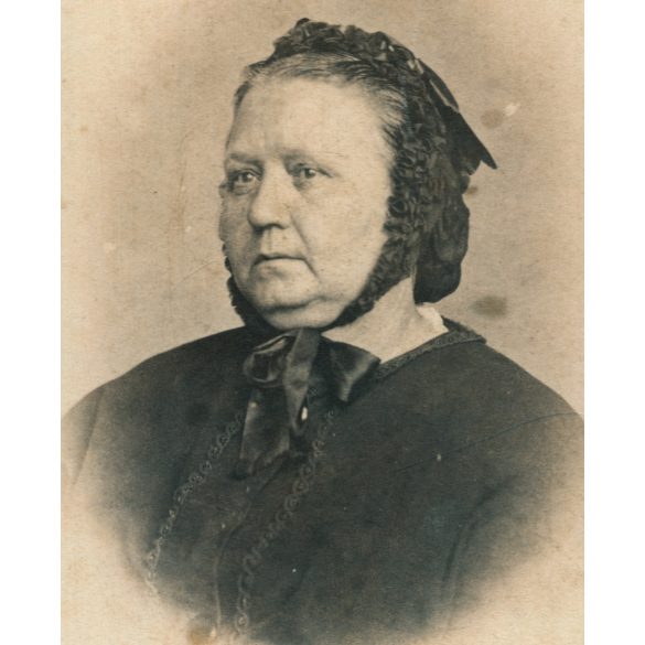 Ereös et Sinic műterem, elegáns hölgy portréja, főkötő, monarchia, 1860-as évek, Eredeti CDV, vizitkártya fotó. 