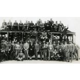 Villamosszerelvény a Nagyerdő felé, Debrecen, villamos, jármű, közlekedés, úri társaság, vicces, katona, egyenruha, Horthy-korszak, 1930-as évek, Eredeti fotó, papírkép. 