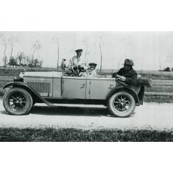   Férfiak Fiat Torpedo (?) személygépkocsiban, Debrecen környéke, autó, jármű, közlekedés, Horthy-korszak, 1930-as évek, Eredeti fotó, papírkép.   
