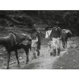 Román parasztok (kereskedők?), népviseletben, Borberek (Vurpar), Erdély,  Horthy-korszak, 1942, 1940-es évek, Eredeti fotó,  papírkép, hátulján feliratozva. 