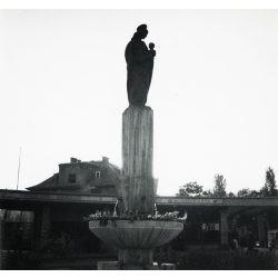  Madonna kis Jézussal szobor, Budapest, Pasaréti tér, buszmegálló, posta, feliratok, helytörténet, Horthy-korszak, 1930-as évek, Eredeti fotó, papírkép.  