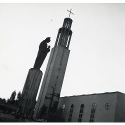   Madonna kis Jézussal szobor, Budapest, Pasaréti tér, templom, helytörténet, Horthy-korszak, 1930-as évek, Eredeti fotó, papírkép.   
