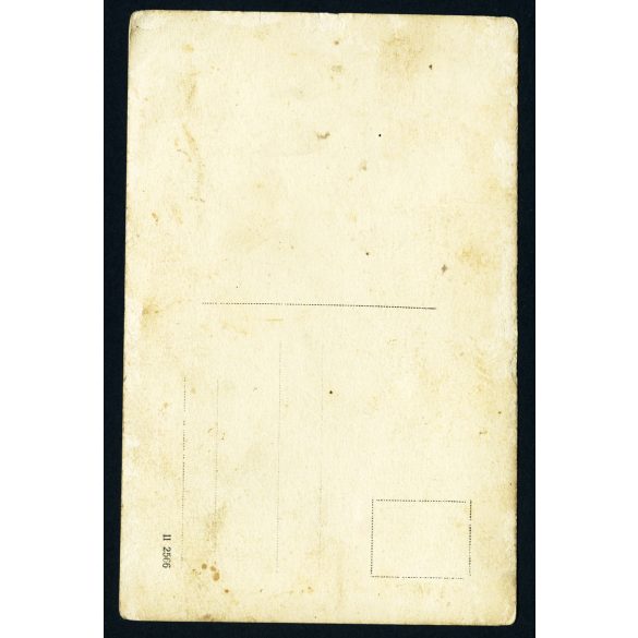 Frontról hazatért magyar katona családjával, Károly csapatkereszt, egyenruha, bajusz, 1. világháború, monarchia, 1910-es évek, Eredeti fotó, papírkép.  