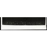 Singer Ernő fotográfus, diákbál, Kassa (Kosice), Felvidék, elegáns pár egymásra nézve, Horthy-korszak, 1932, 1930-es évek, Eredeti fotó, pecséttel jelzett papírkép.   