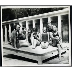   Fürdőruhában, Debrecen, fiatalok a strandon, Horthy-korszak, 1930-as évek, Eredeti fotó, papírkép. 