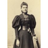 Schmidt Ede műterme, Budapest, elegáns karcsú nő portréja, monarchia, 1890-es évek, Eredeti kabinetfotó. 