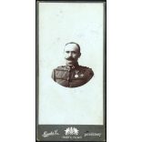 Hegedűs műterem, Liptó (Rózsahegy), Felvidék, magyar, K.u.K. katona hatalmas bajusszal, egyenruha, érdemrend, 1. világháború, helytörténet, monarchia, 1900-as évek, Eredeti kabinetfotó. 