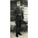 „emlékül az orosz harctérről", katona egyenruhában, szivarral, Oroszország, 1. világháború, monarchia, 1917, 1910-es évek, Eredeti fotó, tábori posta Aradra címezve, hátulján magyarul feliratozott papírkép.  