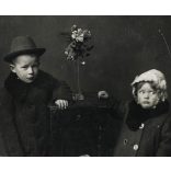 Elegáns gyerekek, Sándor és Bözske, Tiszafüred, Jász-Nagykun-Szolnok megye, helytörténet, monarchia, 1913, 1910-es évek, Eredeti fotó, hátulján feliratozott, papírkép. 