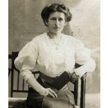 Rosenblatt műterem, Eperjes (Felvidék), elegáns nő kesztyűben, monarchia, 1910, 1910-es évek, Eredeti fotó, mélynyomóval jelzett papírkép.   