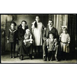  Davidescu műterem, Slatina (Románia),elegáns szülők gyerekekkel,  Horthy-korszak, 1930-as évek, Eredeti fotó, pecséttel jelzett papírkép.  