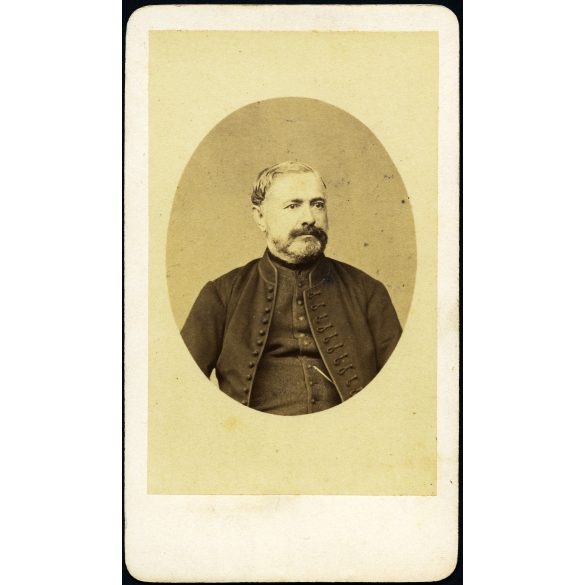 Borsos és Doctor műterem,  Pest (Budapest), elegáns bajuszos-szakállas úr magyaros ruhában, monarchia, 1860-es évek, Eredeti CDV, vizitkártya fotó.  
