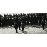 Magyar gyártmányú Csaba páncélautó a főutcán, Kassa (Felvidék), 2. világháború, magyar katonatisztek,  egyenruha, jármű, közlekedés, Horthy-korszak, 1930-as évek, Eredeti fotó, papírkép. 