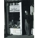 Glózik Istvánné édességboltja, Budapest (?), STÜHMER, István édesség, bolt, üzlet, kirakat, reklám, cukrászda, Horthy-korszak, 1930-as évek, Eredeti fotó, papírkép.   