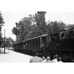   Vonat érkezett, vasútállomás, gőzmozdony, MÁV 22, jármű, közlekedés, strand, Horthy-korszak, 1930-as évek,  Eredeti nagyméretű fotó negatív!       