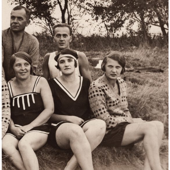 Úri társaság fürdőruhában, sport, strand, kirándulás, Horthy-korszak, 1930-as évek, Eredeti fotó, papírkép. 