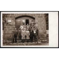   Úri társaság a menedékháznál, Dobogókő, Eötvös Lóránd Menedékház, dr Téry Ödön emléktábla, túra, kirándulás, Horthy-korszak, 1930-as évek, Eredeti fotó, papírkép.  