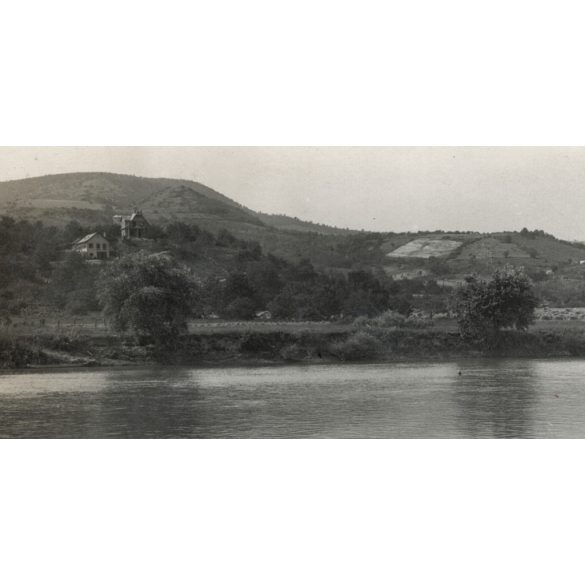 Túrázók kenuval a Dunán, Szentendrei-sziget, folyó, csónak, jármű, közlekedés, Horthy-korszak, 1930-as évek, Eredeti fotó, papírkép.   méret megközelítőleg (centiméterben): 8.5 x 13.5 Használt! Eredeti nagyítás! Nem reprint, nem másolat. Nem ragaszto