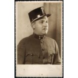 Magyar férfi pénzügyőr egyenruhában, Nagykanizsa, helytörténet, Horthy-korszak, 1935, 1930-as évek, Eredeti fotó, hátulján feliratozott papírkép.  