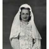 Rákos fotó, Budapest, gyönyörű menyasszony, esküvő, virág, ünnep, Horthy-korszak, 1943, 1940-es évek, Eredeti fotó, papírkép.  