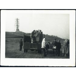   Épül a csata emlékműve, Pákozd, teherautó, helytörténet, kommunizmus, 1950-es évek, Eredeti fotó, papírkép.   