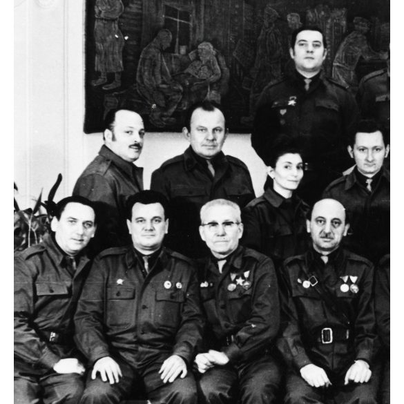 Munkásőrök egyenruhában, kitüntetésekkel, szocializmus, 1970-es évek, Eredeti fotó, papírkép. 