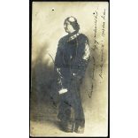 Csonka Géza műterme, Marosvásárhely, Erdély, elegáns nő virágokkal, helytörténet,  monarchia, 1903, 1900-as évek, Eredeti fotó, mélynyomóval jelzett papírkép.   