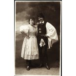 Győri és Boros műterem, Kassa, Felvidék, pár magyaros ruhában, jelmez, bajusz, pipa, monarchia, 1910-es évek, Eredeti fotó, mélynyomóval jelzett  papírkép.
