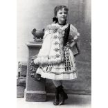 Török Jolika, kislány gyönyörű magyaros ruhában, díszmagyar, monarchia, 1905, 1900-as évek, Eredeti képeslap fotó, papírkép, Besztercebányára címezve.   