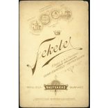 Fekete műterem, Nagyvárad, Erdély, elegáns férfi szakállal, bajusszal, portré, monarchia, 1890-es évek, Eredeti kabinetfotó.  