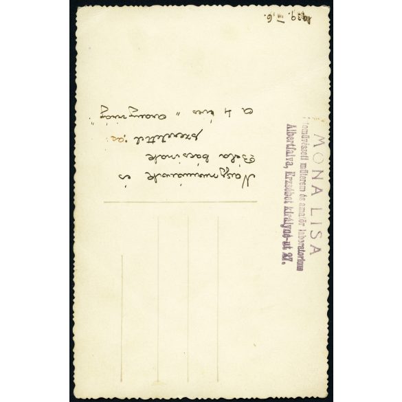MONA LISA műterem, Albertfalva, kislány télikabátban, kokárdával, helytörténet, Horthy-korszak, 1930-as évek, Eredeti, pecséttel jelzett fotó, hátulján feliratozott papírkép.  