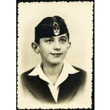 Iskolás fiú sapkában, cserkész (?), Horthy-korszak, 1933, 1930-as évek, Eredeti fotó, hátulján feliratozott papírkép.  